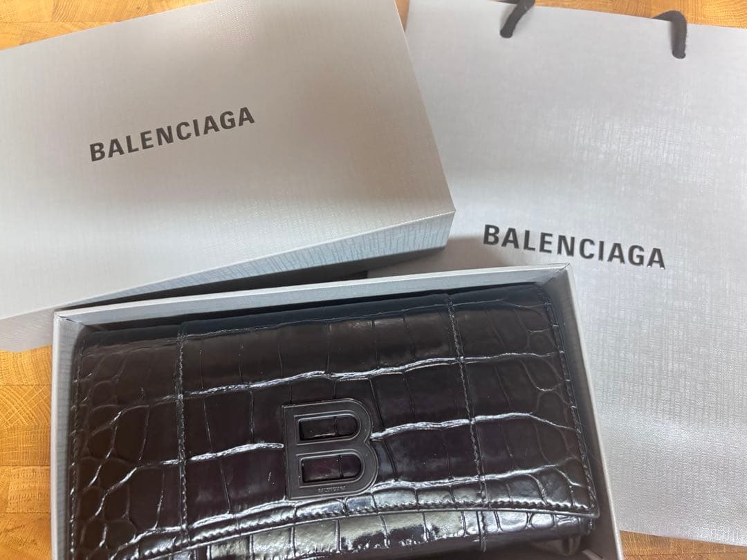 【値下げ】美品 BALENCIAGA アワーグラス　コンチネンタルブラック長財布 楽天市場】バレンシアガ 財布 レディース アワーグラス コンチネンタル