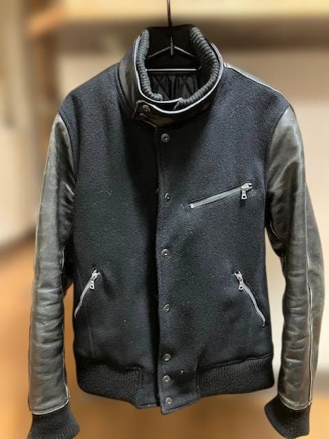 【★激シブ★断捨離のため、低価格にて出品】BACKLASH ブラック スタジャン ISAMU KATAYAMA BACKLASH - × ROLL コラボ スタジャン （BLACK