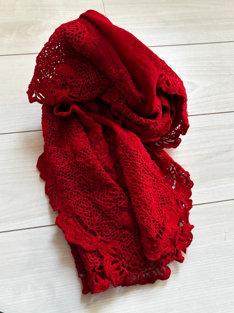 ファリエロサルティ レア レースエッジ 赤 ストールマフラーショール