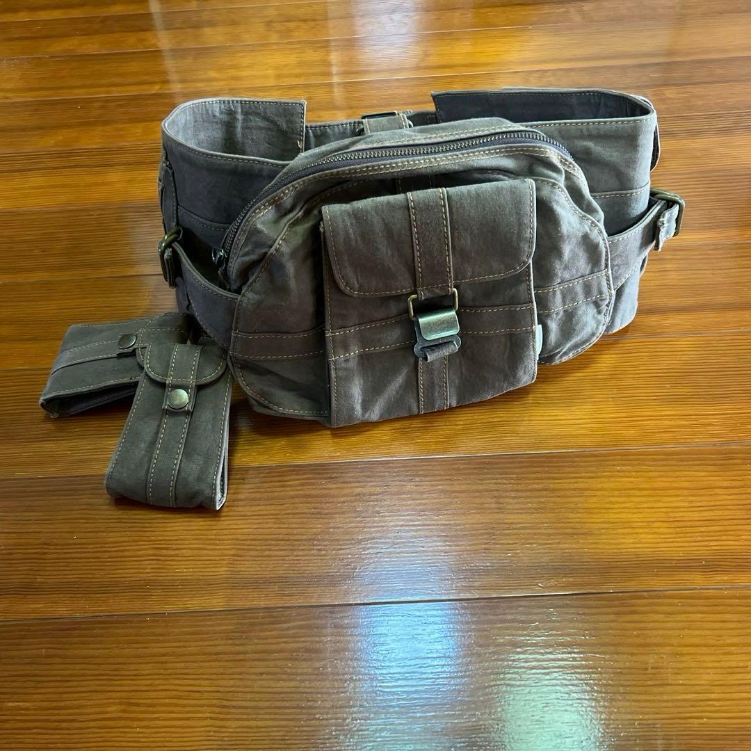 希少　20471120 ウエストバッグ　ボディバッグ Yahoo!オークション - 即決 希少 20471120 トライベンティ ボディーバ