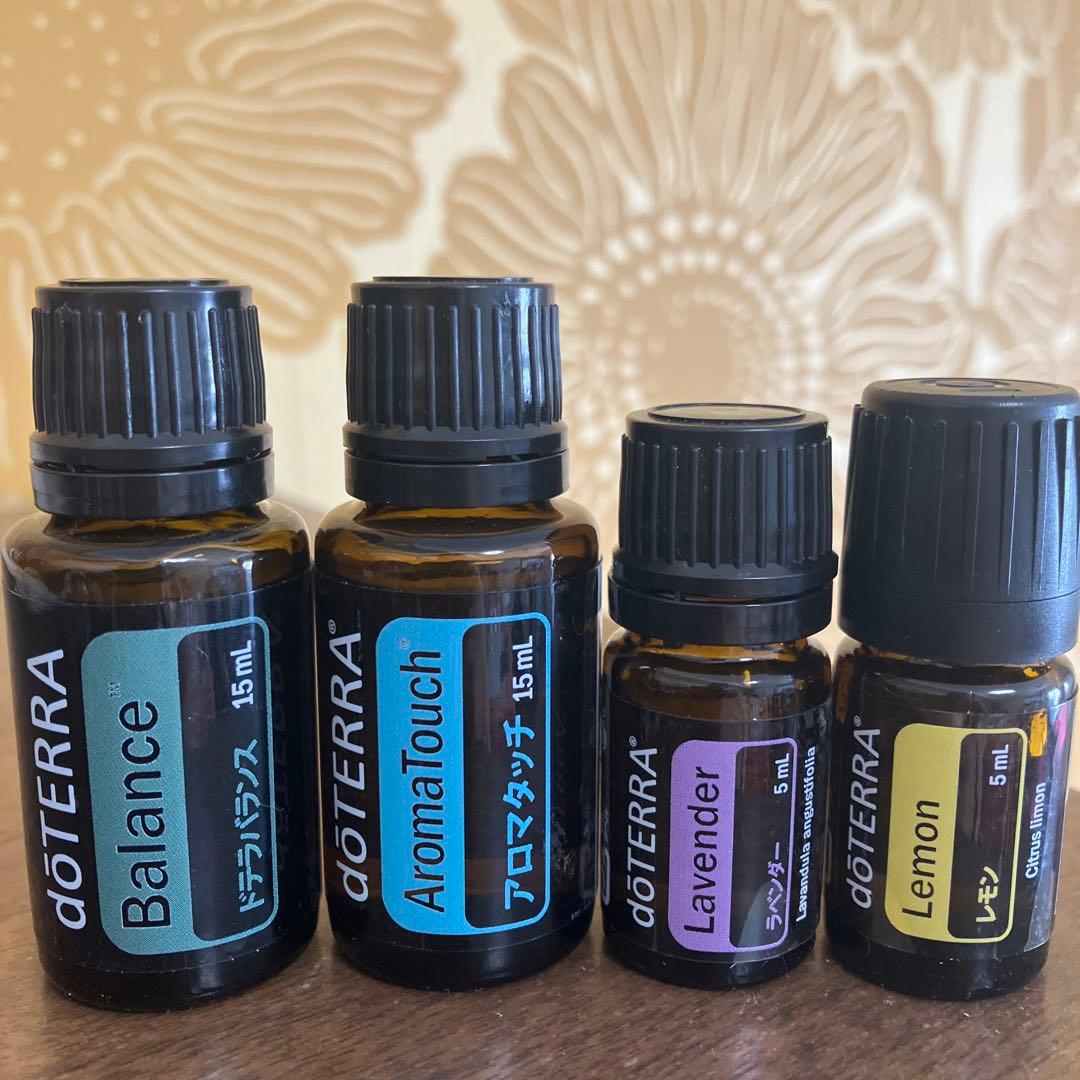ドテラ　人気おまとめ4点 ｴｯｾﾝｼｬﾙｵｲﾙ一覧【ブレンドオイル】(セ～ロ) | doTERRA(ドテラ)のある