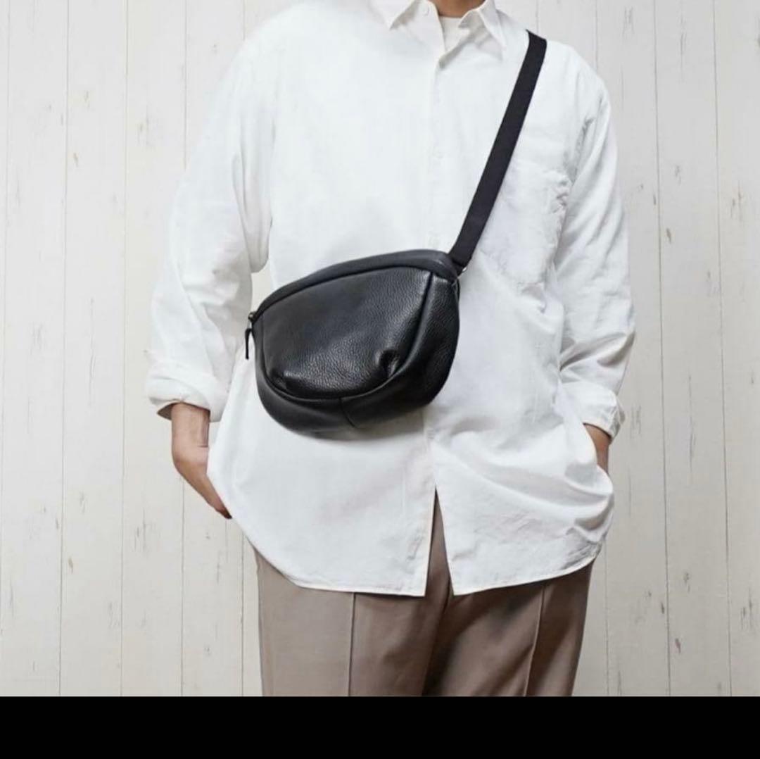 YouTuber もりすんさんオリジナル商品 本革ボディバッグ ラウンド型 本革ボディバッグ Youtuber もりすんさんプロデュース - メルカリ