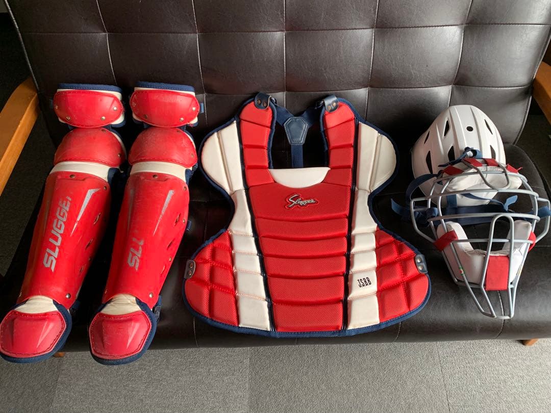 久保田スラッガーキャッチャー用防具セット(旧モデル)＆ヘルメットの4点セット 久保田スラッガー（KUBOTA SLUGGER） 少年軟式用 キャッチャー防具 4点