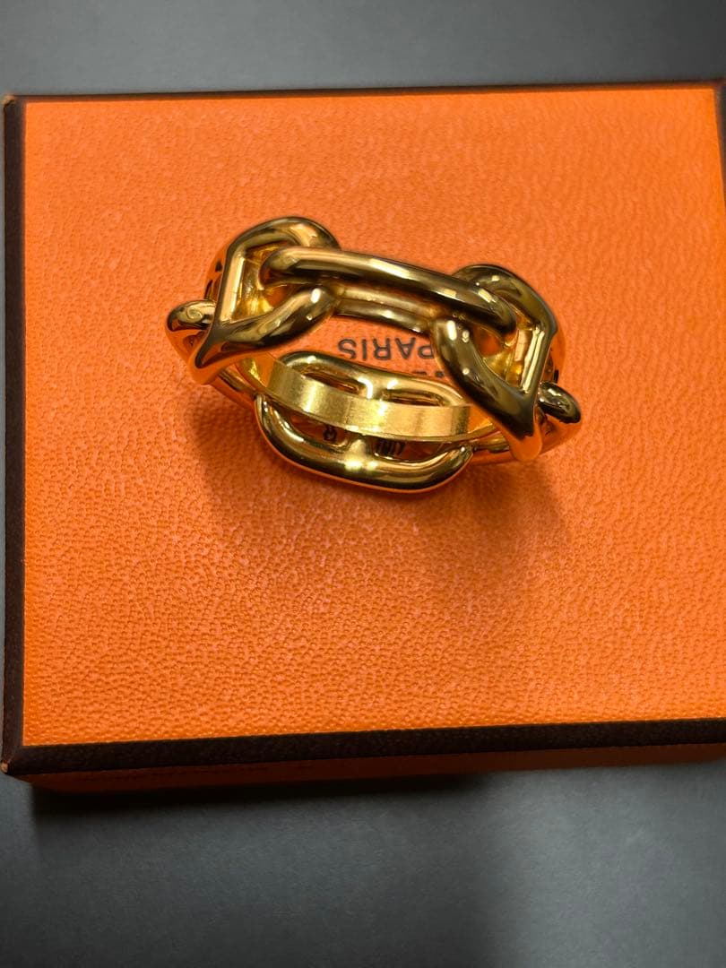 エルメス シェーヌダンクル スカーフリング お好みでアレンジ♪ エルメス シェーヌダンクル スカーフリング