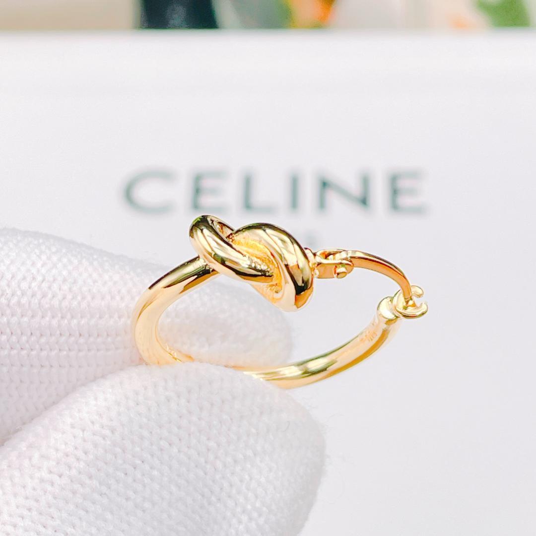 ◇セリーヌ◇ 新品仕上済 ノット スモール フープ ピアス ゴールド 2.61g