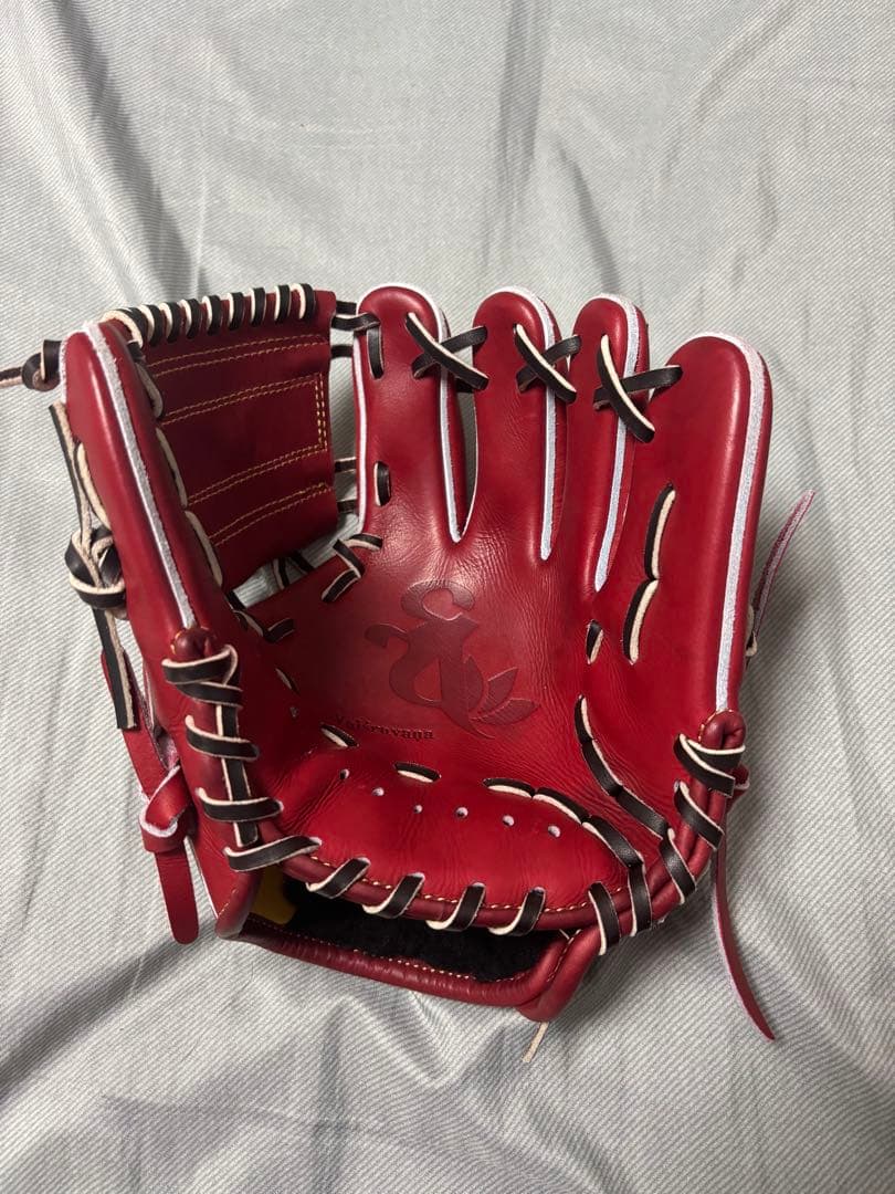 ヴァイシュラヴァナ 硬式用グローブ