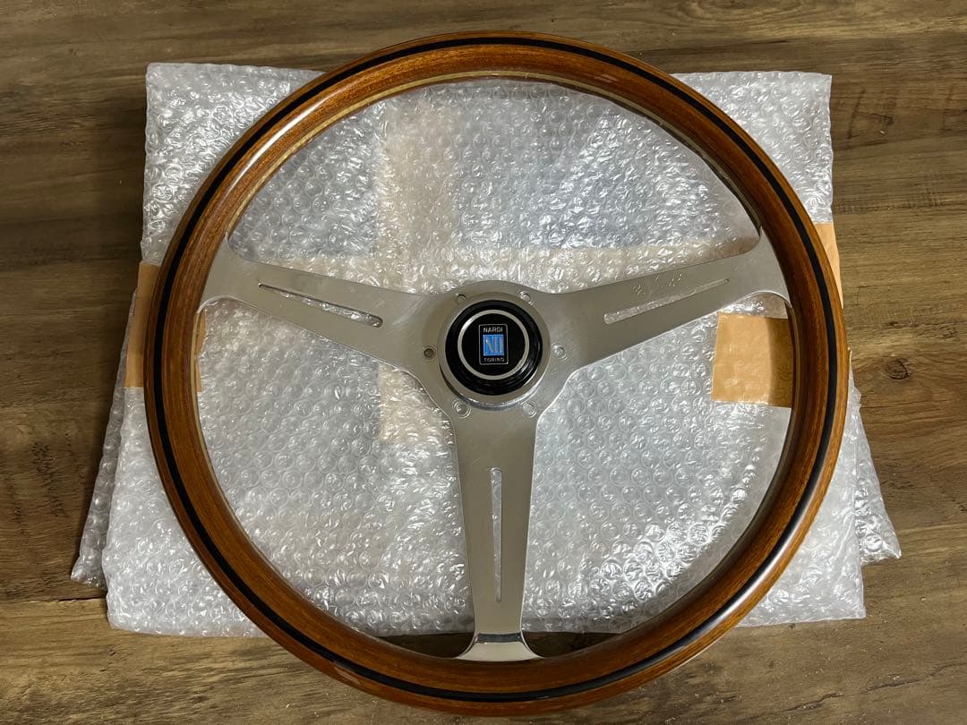 NARDI クラシック　36パイ　ホーンボタン有り　美品！！ NARDI CLASSIC ブラックレザー&ブラックスポーク 36 | オートバックス