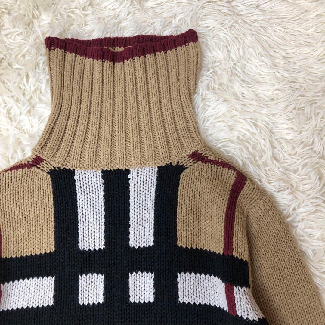 バーバリーブラックレーベル メガチェック タートルネック ニット