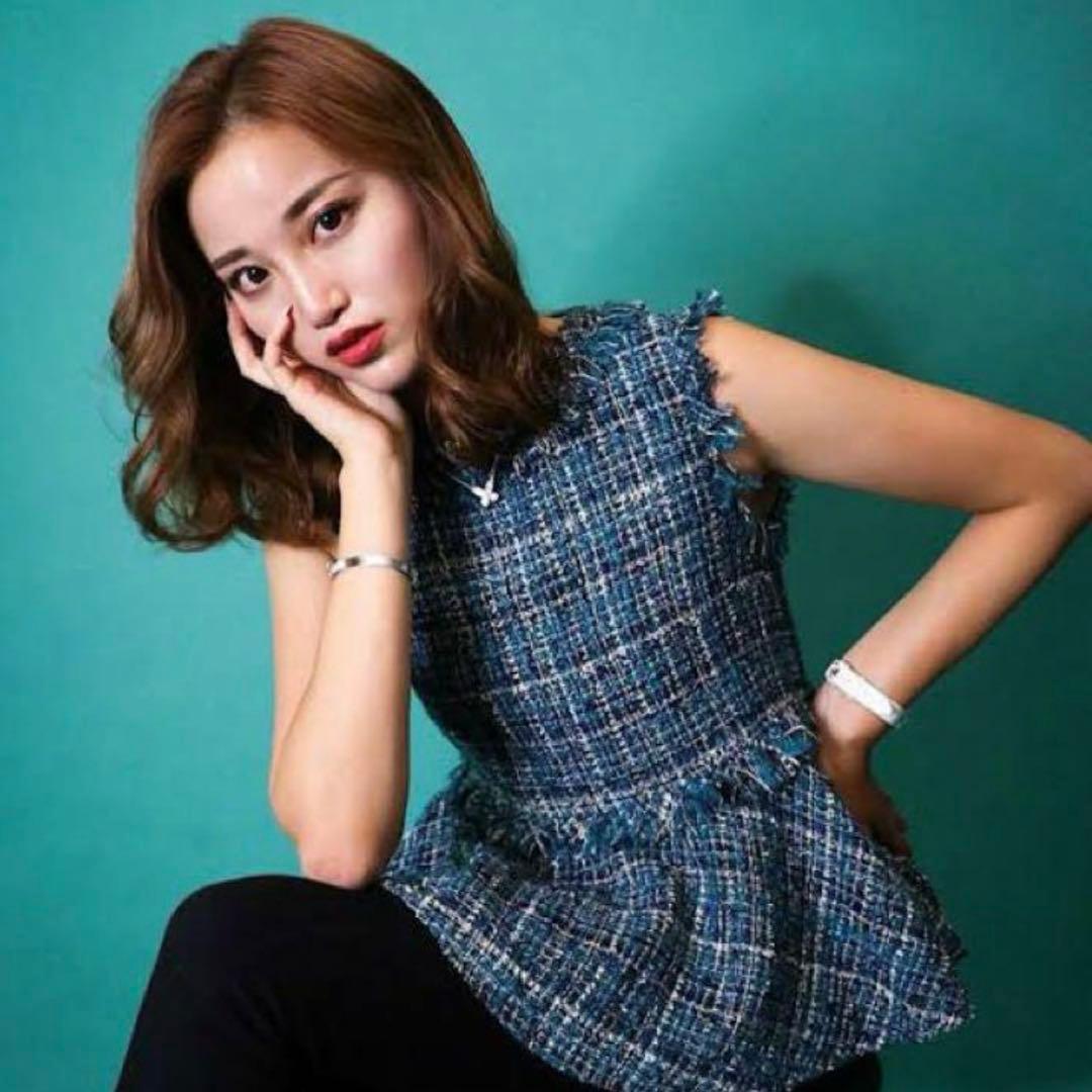 シェリエ sheller オリジナルペプラムツイードトップス ターコイズ