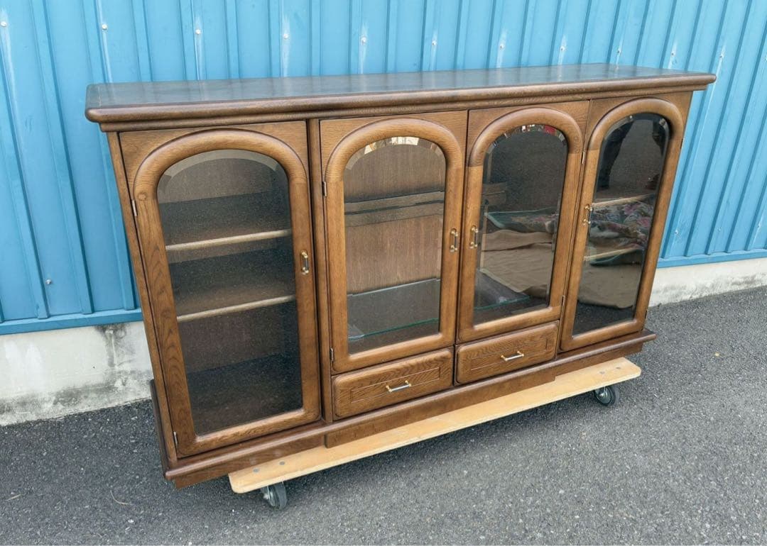 カリモク　照明付き　サイドボード　リビングボード　キャビネット　飾り棚　シェルフ COLONIAL（カリモク家具） カリモク 飾り棚 アンティーク リビング