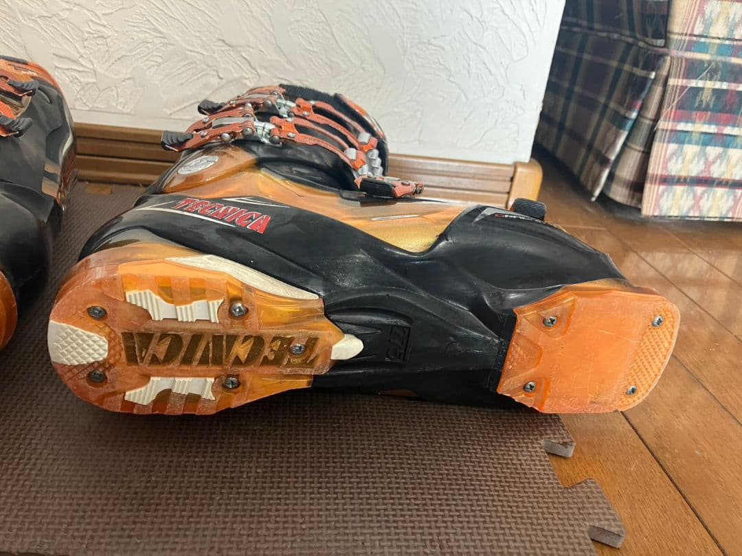 TECNICA　テクニカ　スキーブーツ　27cm〜27.5cm 足幅広め