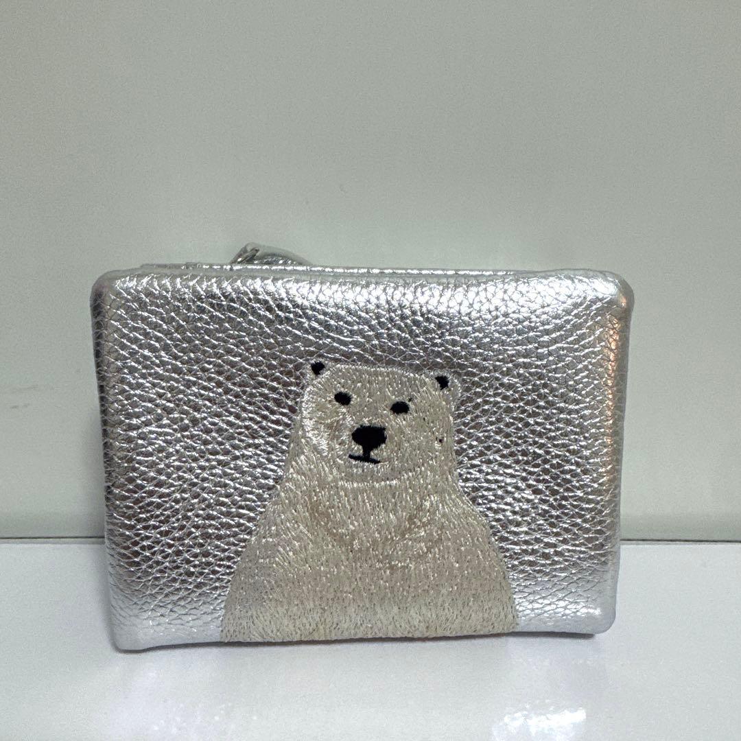 イアパピヨネ 本革 シロクマ シルバー 短財布 新品・シルバー 】 ear PAPILLONNER 白くま刺しゅう折り財布 - メルカリ
