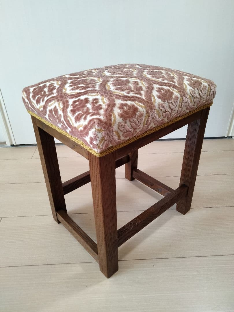 【張替未使用品】ベルギー生地金華山小さなの木製スツール 張替未使用品】ベルギー生地金華山小さなの木製スツール 張替未使用品