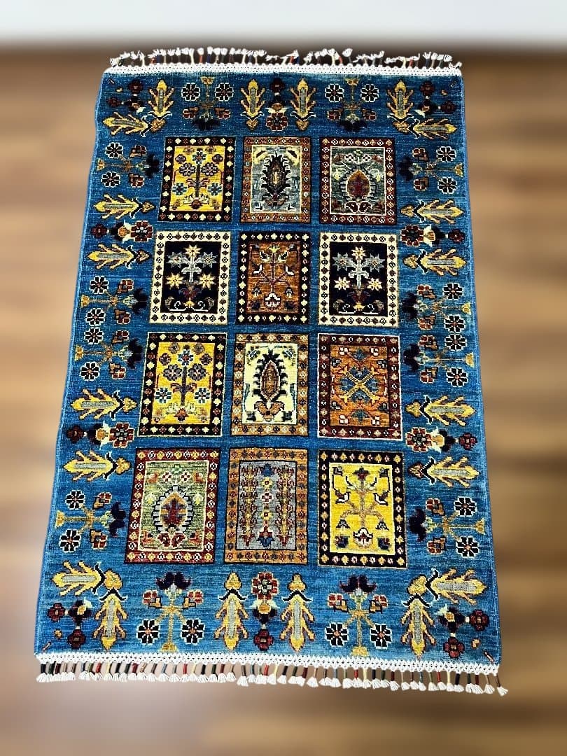 アフガニスタン手織りウール・コットン絨毯．83x 123 cm