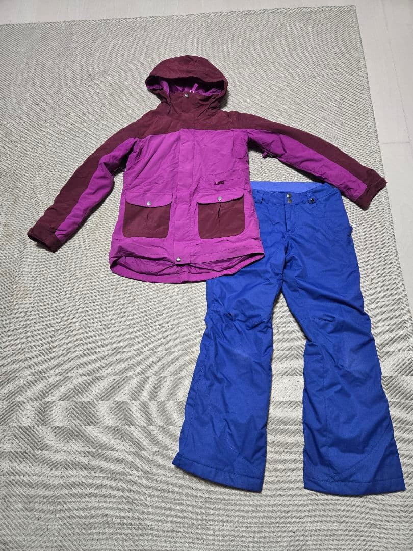 BURTON バートン スノーボードウェア ガールズ　Mサイズ　140 バートン子供用 スノーボードウェア Burtonバートン スノーボード