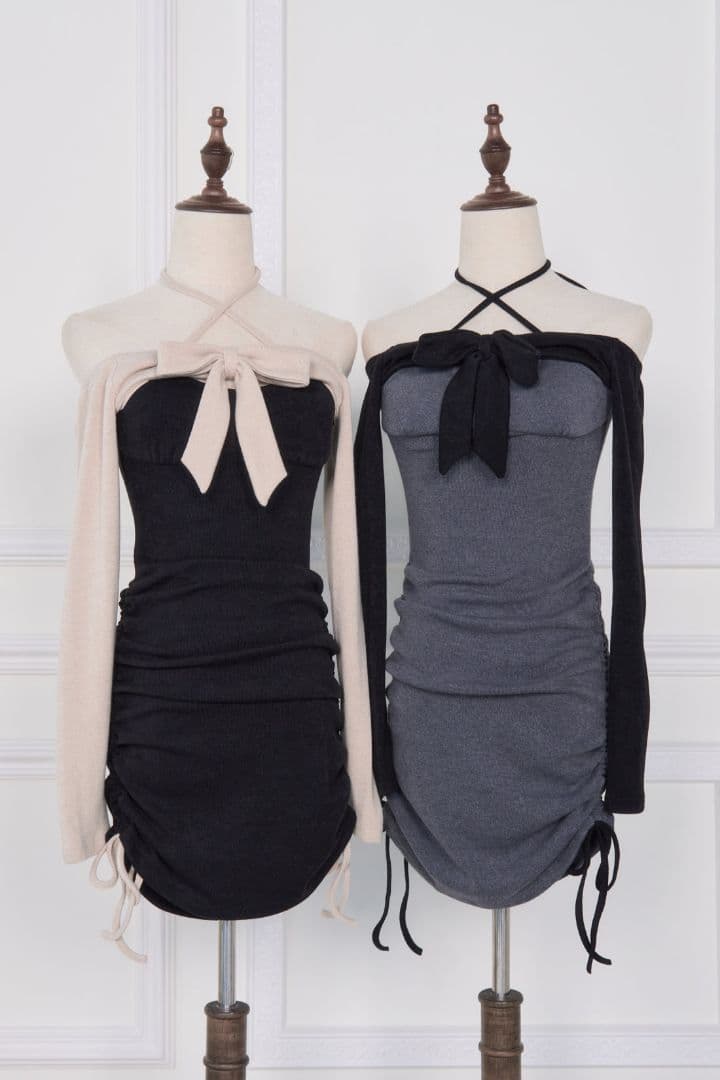 BunnyLis リボン付きドローストリングニットワンピ - ワンピース特別