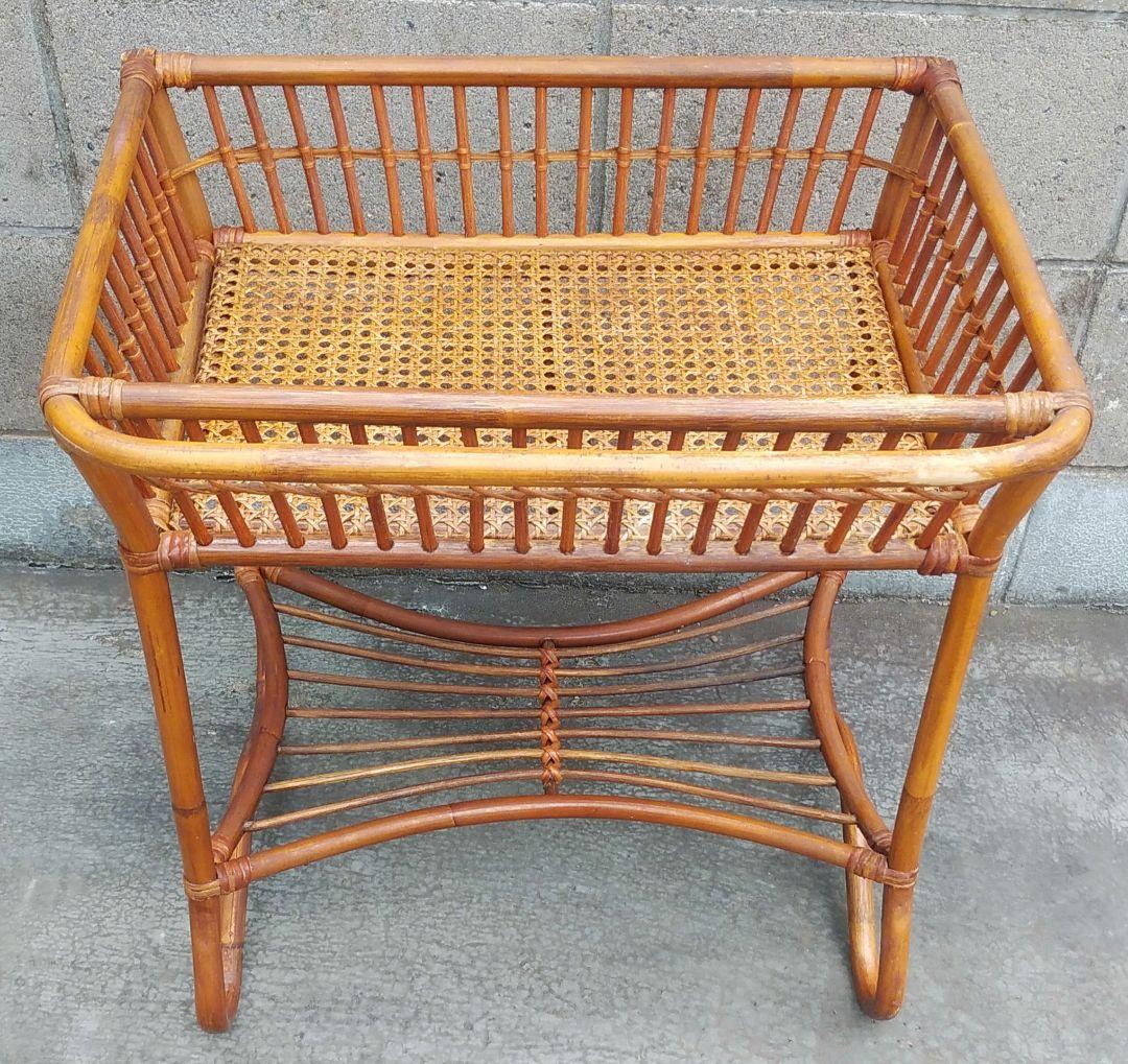 M*l様 ヴィンテージラック アンティーク ラタン ランドリーラック 脱衣籠 レ 洗濯かご ランドリーラック 2段 ラタン バスケット キャスター付 籐