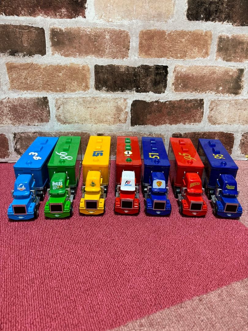 【新品】　カーズ　マックトラック トレーラー 7台セット　限定出品 新品】 カーズ マックトラック トレーラー 7台セット 限定出品 カーズ