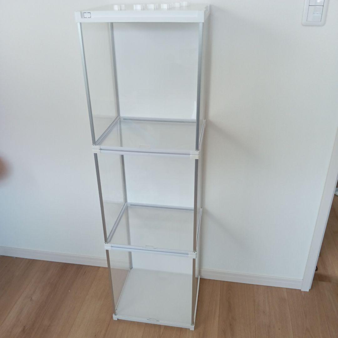 UVカット アクリル コレクションケース 3段セット　背面ホワイト　フィギュア UVカット アクリル コレクションケース 3段セット・LEDなし(背面