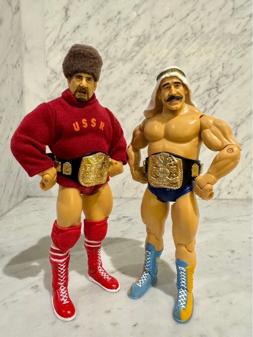 WWE WWF アイアン シーク ニコライ ボルコフ プロレス フィギュア Amazon.com: WWE Classic Iron Sheik - Nikolai Volkoff - King Kong