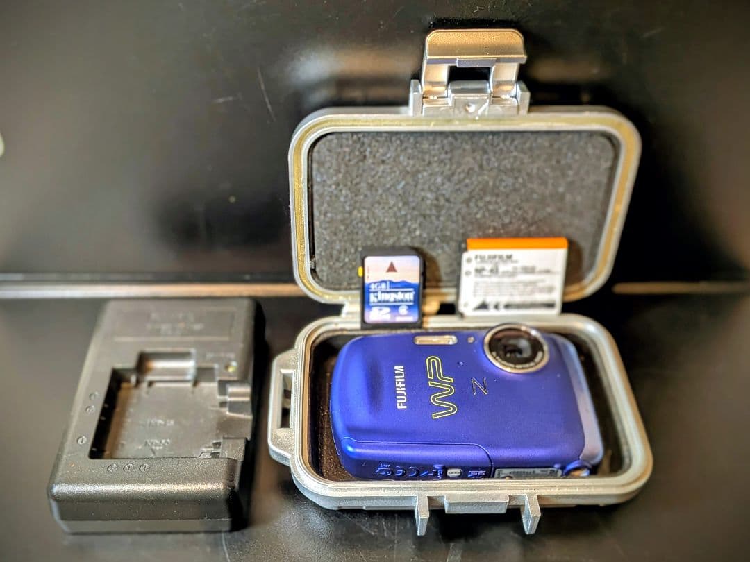 【momo】FUJIFILM FinePix Z33 WP デジタルカメラ Fujifilm FinePix Z33WP Digitalkamera grün: Amazon.de: Elektronik