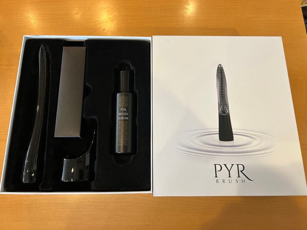 PYR パイラブラッシュ　美顔器＆ヘッドスパ 公式】PYR-BRUSH パイラブラッシュ（パイラブラッシュセラム付） ｜PYR