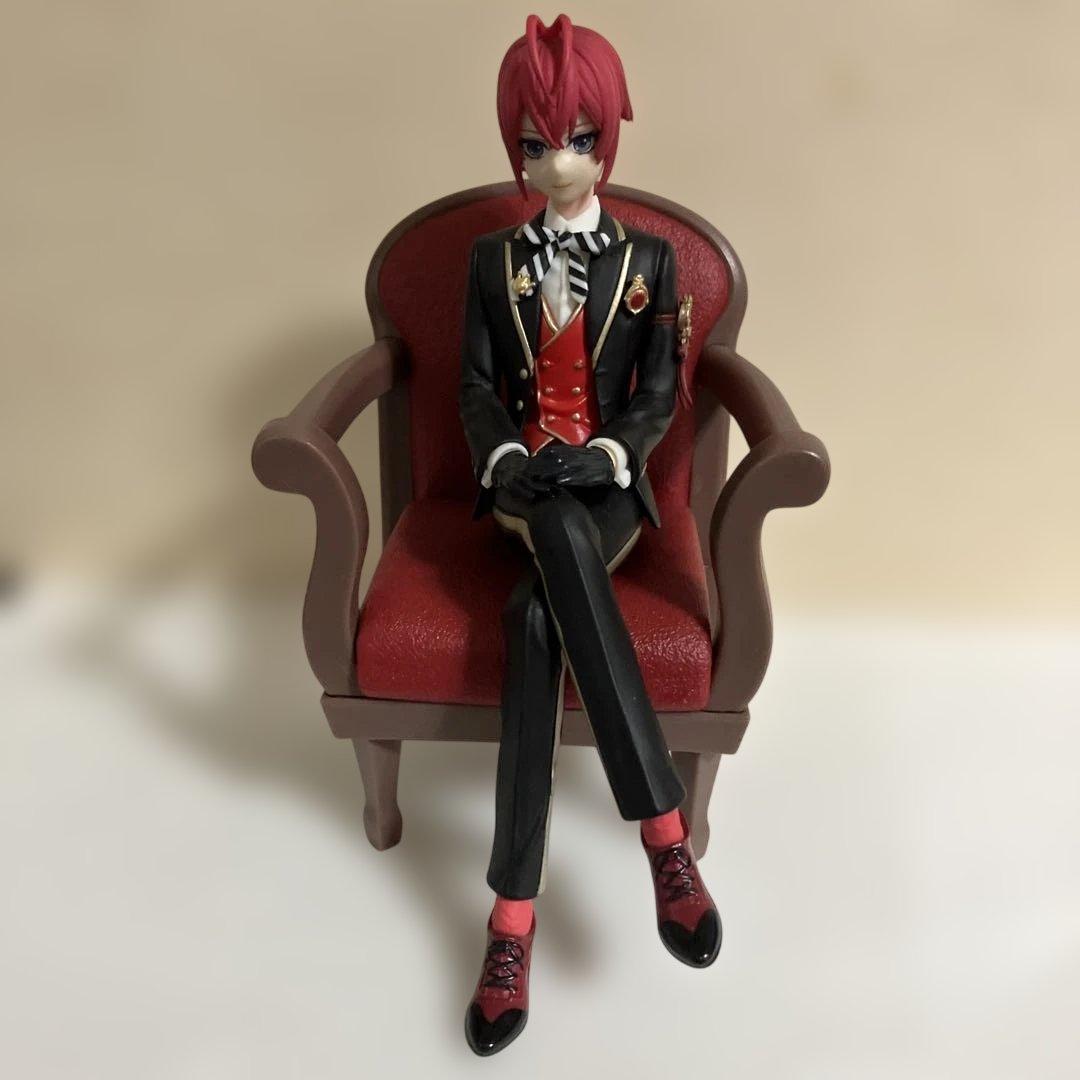 美品】ツイステ リドル フィギュア 箱なし 完売品 プライズ セガ