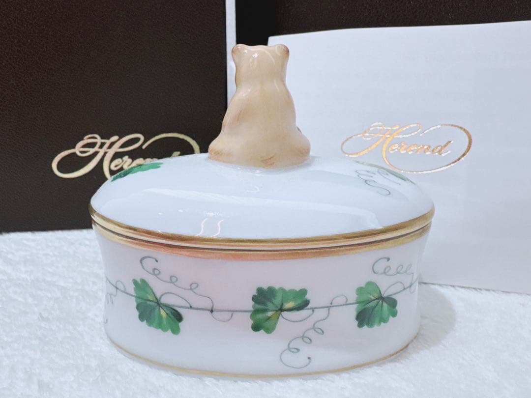 ヘレンド HEREND ウィーン からくさ オーバルボックス くま テディベア