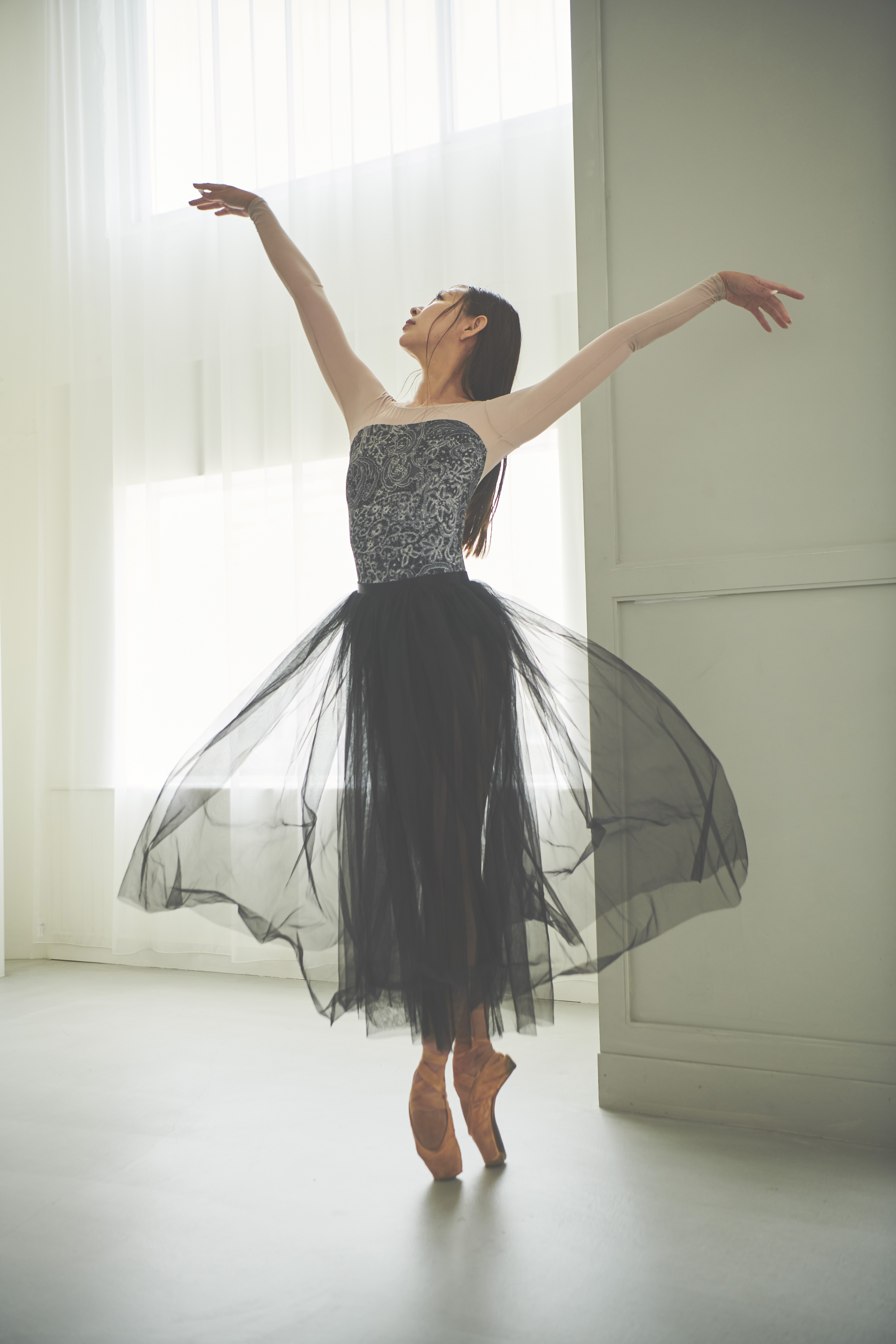 stina / type T long / eternal lace black