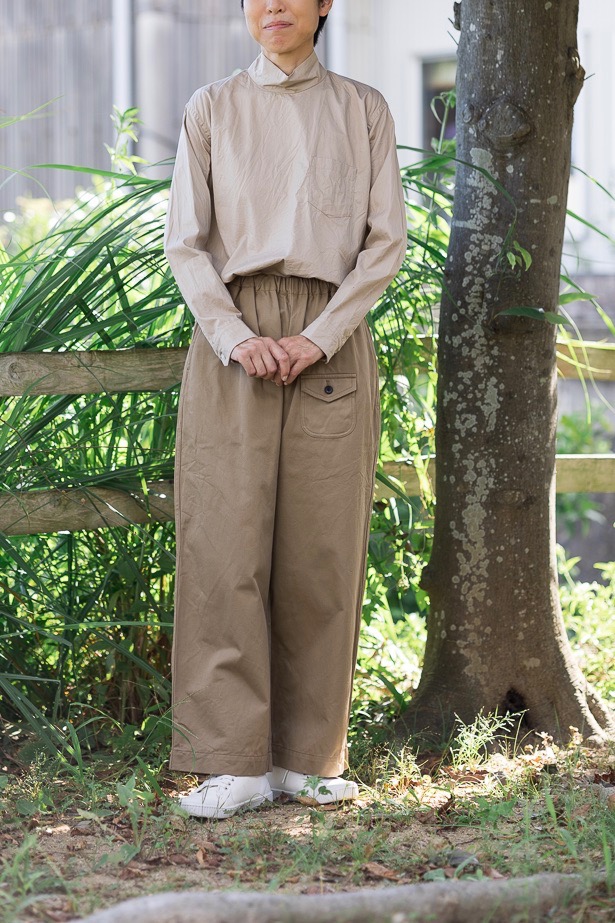 ベージュとミディアムグレー再入荷）ゴーシュのカツラギワイドパンツ